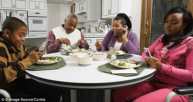 article-2581213-1c4cb67200000578-296_634x335